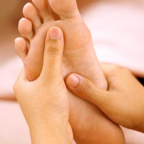 Red Light Therapy for Neuropathy: Pain Relief & Nerve Repair Guide - Lumaflex